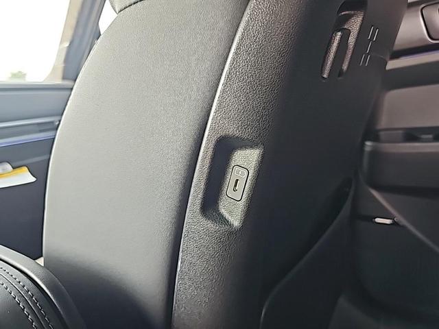 Photo of 2026 W6H Hyundai SANTA FE