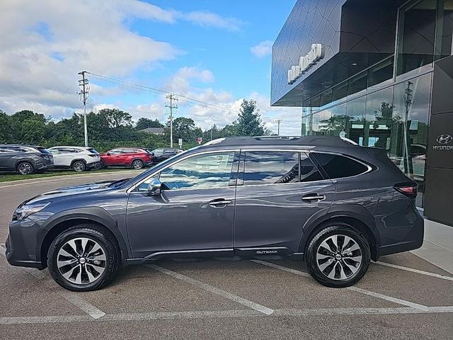 Photo of 2024 Magnetite Gray Metallic Subaru Outback