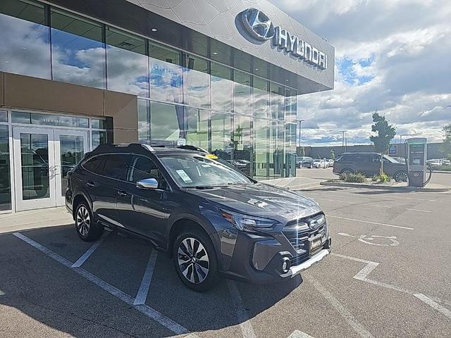 Photo of 2024 Magnetite Gray Metallic Subaru Outback