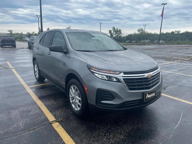 Photo of 2023 Sterling Gray Metallic Chevrolet Equinox