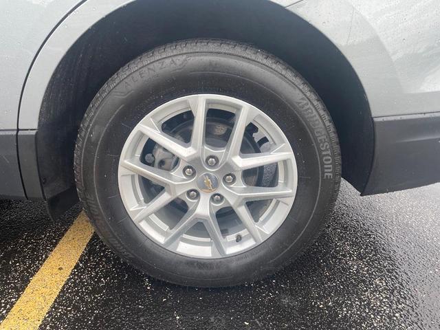 Photo of 2023 Sterling Gray Metallic Chevrolet Equinox