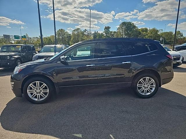 Photo of 2013 Tungsten Metallic Chevrolet Traverse