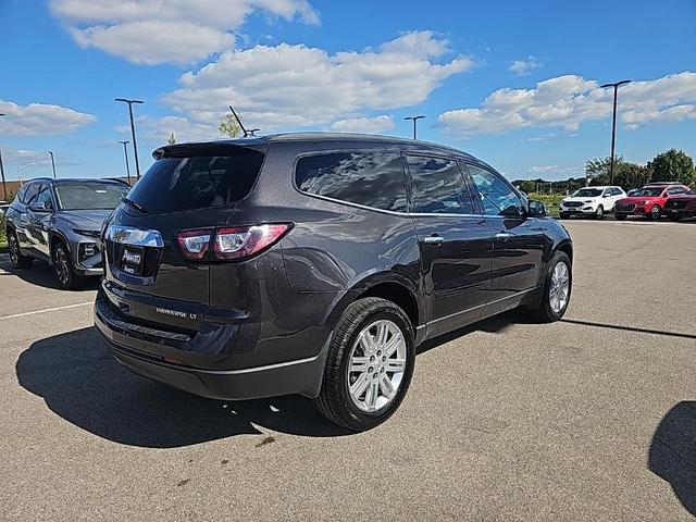 Photo of 2013 Tungsten Metallic Chevrolet Traverse