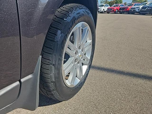 Photo of 2013 Tungsten Metallic Chevrolet Traverse