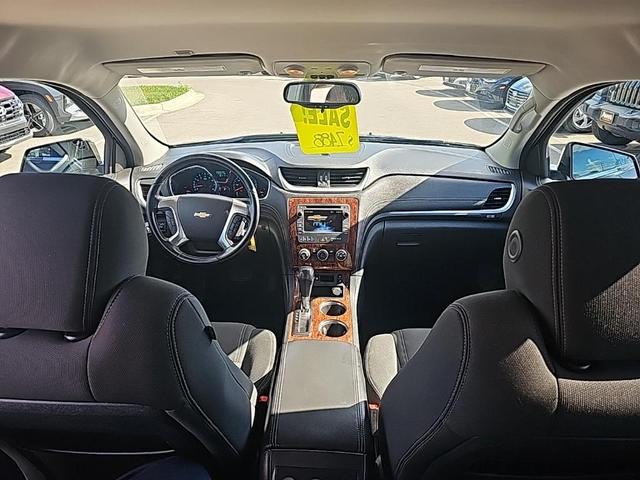 Photo of 2013 Tungsten Metallic Chevrolet Traverse