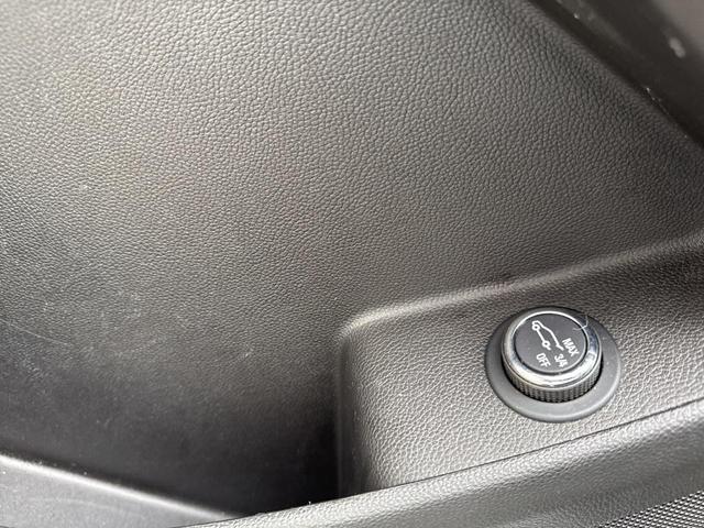 Photo of 2023 Summit White Chevrolet Traverse