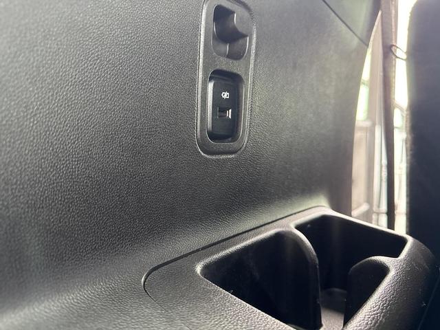 Photo of 2023 Summit White Chevrolet Traverse