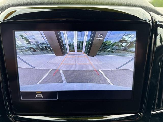 Photo of 2023 Summit White Chevrolet Traverse