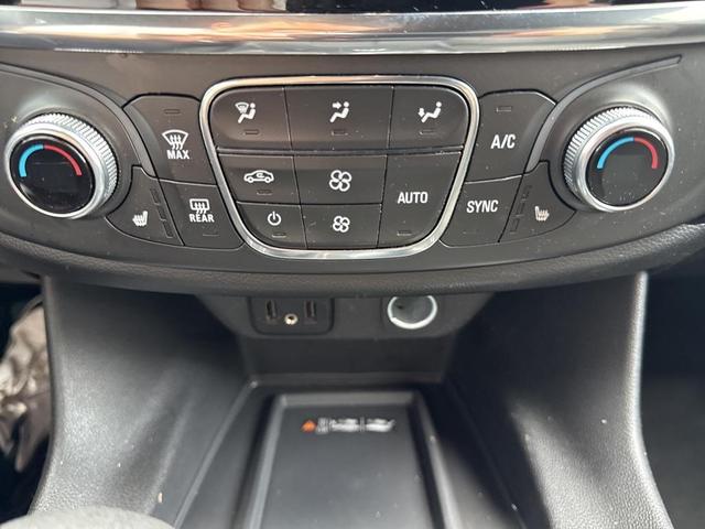 Photo of 2023 Summit White Chevrolet Traverse