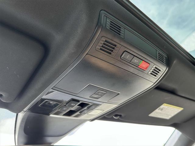 Photo of 2022 Pure White Volkswagen Tiguan