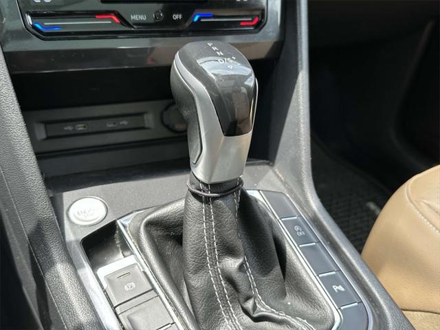 Photo of 2022 Pure White Volkswagen Tiguan