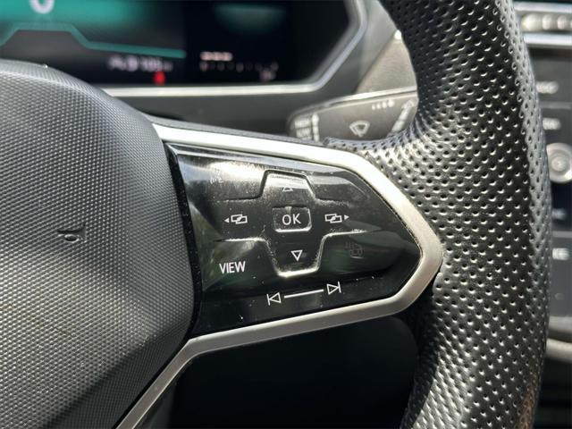 Photo of 2022 Pure White Volkswagen Tiguan