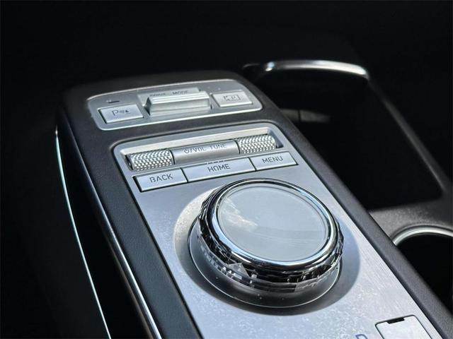 Photo of 2025 Green Genesis GV70