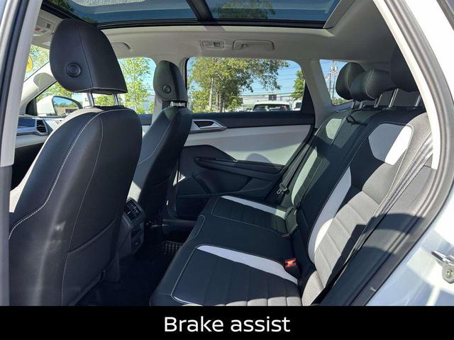 Photo of 2025 Pure White Volkswagen Taos