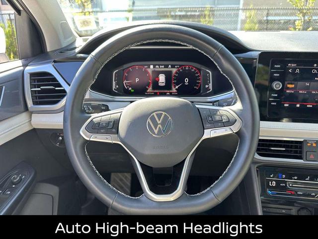 Photo of 2025 Pure White Volkswagen Taos