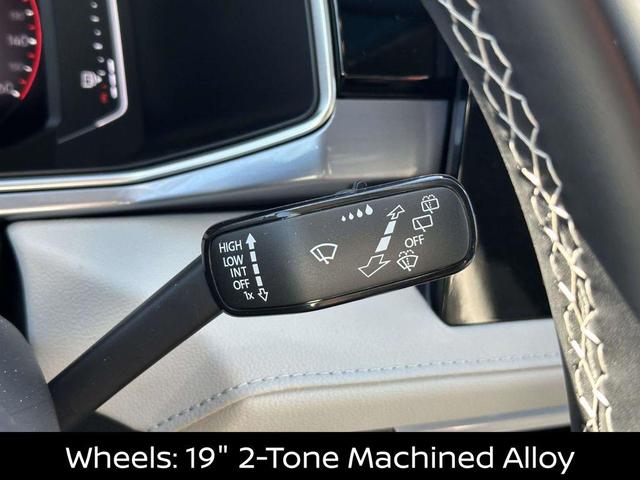 Photo of 2025 Pure White Volkswagen Taos