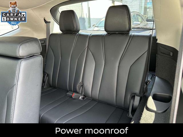 Photo of 2023 Platinum White Pearl Acura MDX