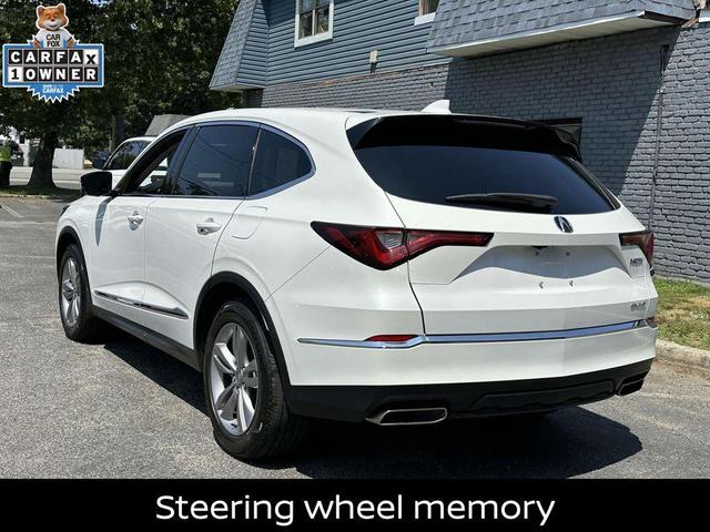 Photo of 2023 Platinum White Pearl Acura MDX
