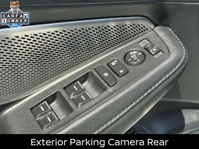 Photo of 2023 Platinum White Pearl Acura MDX