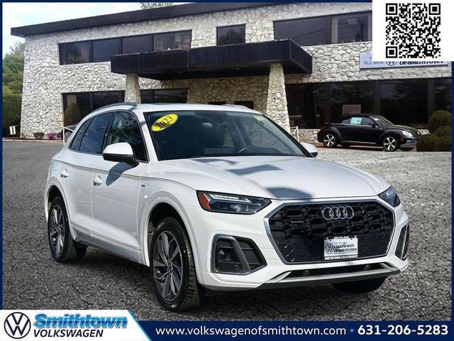 Photo of 2023 Glacier White Metallic Audi Q5