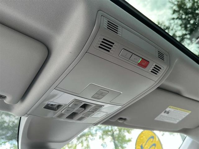 Photo of 2022 Silver Metallic Volkswagen Tiguan