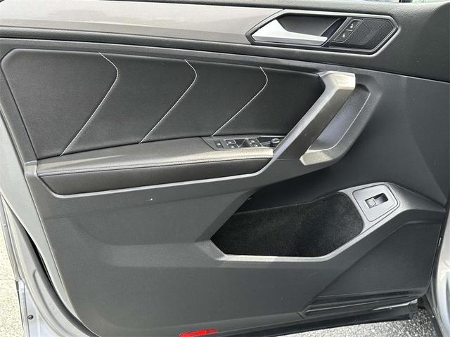 Photo of 2022 Silver Metallic Volkswagen Tiguan