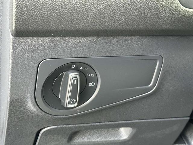Photo of 2022 Silver Metallic Volkswagen Tiguan