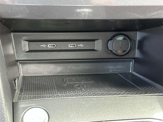 Photo of 2022 Silver Metallic Volkswagen Tiguan