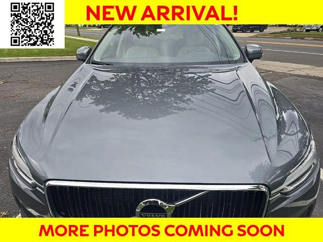Photo of 2020 Osmium Grey Metallic Volvo XC60