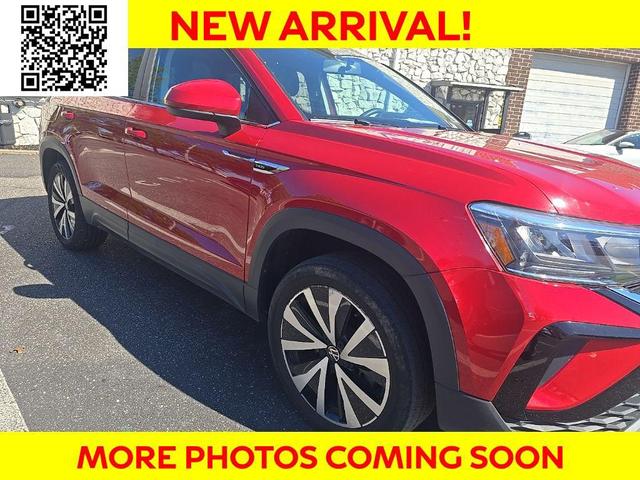 Photo of 2022 Kings Red Metallic Volkswagen Taos