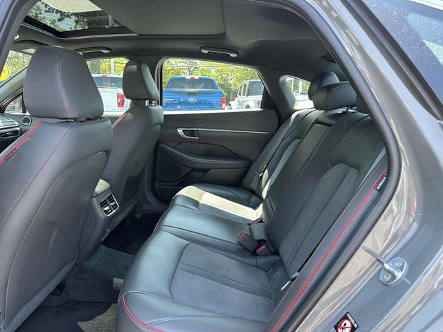 Photo of 2022 Hampton Gray Hyundai SONATA