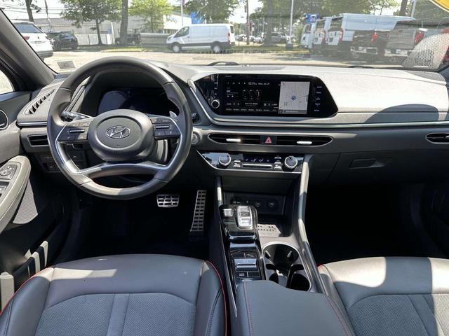 Photo of 2022 Hampton Gray Hyundai SONATA