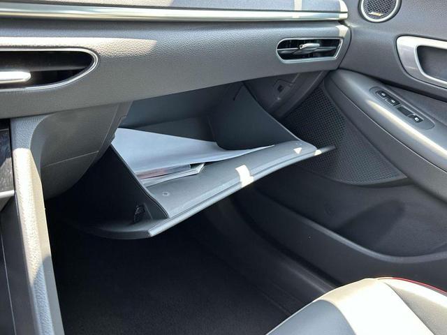 Photo of 2022 Hampton Gray Hyundai SONATA