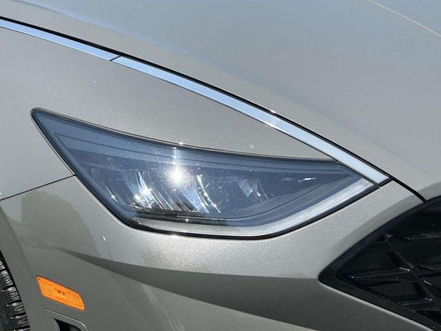 Photo of 2022 Hampton Gray Hyundai SONATA