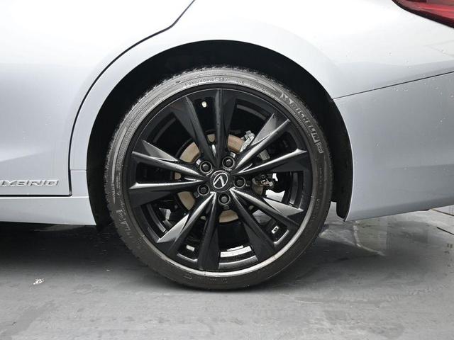 Photo of 2022 Iridium Lexus ES 300h