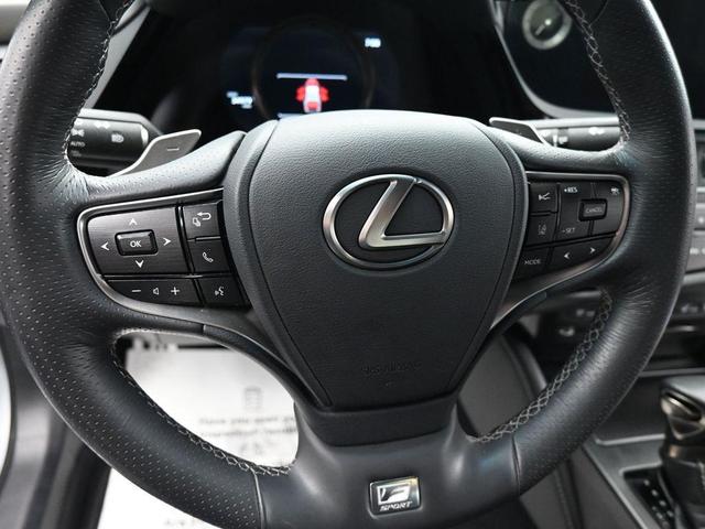 Photo of 2022 Iridium Lexus ES 300h