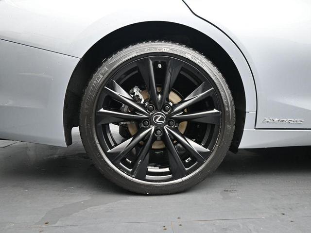 Photo of 2022 Iridium Lexus ES 300h