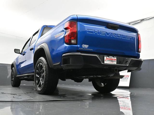 Photo of 2023 Glacier Blue Metallic Chevrolet Colorado