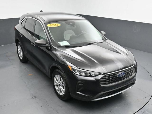 Photo of 2024 Agate Black Metallic Ford Escape