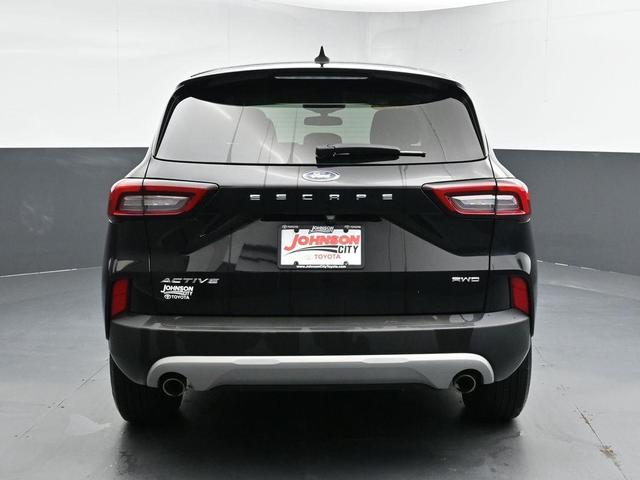 Photo of 2024 Agate Black Metallic Ford Escape