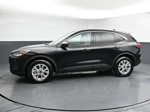 Photo of 2024 Agate Black Metallic Ford Escape