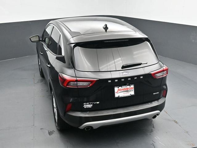 Photo of 2024 Agate Black Metallic Ford Escape