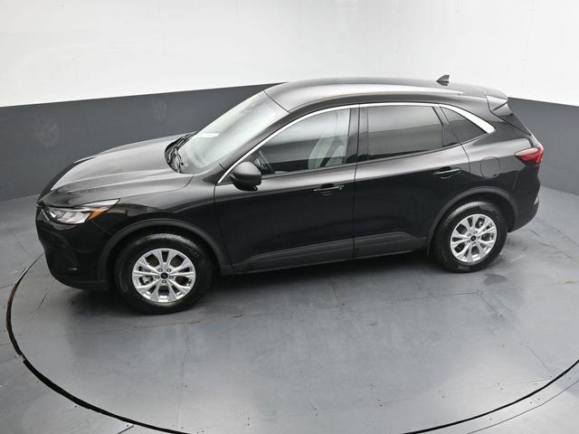 Photo of 2024 Agate Black Metallic Ford Escape