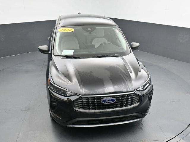 Photo of 2024 Agate Black Metallic Ford Escape