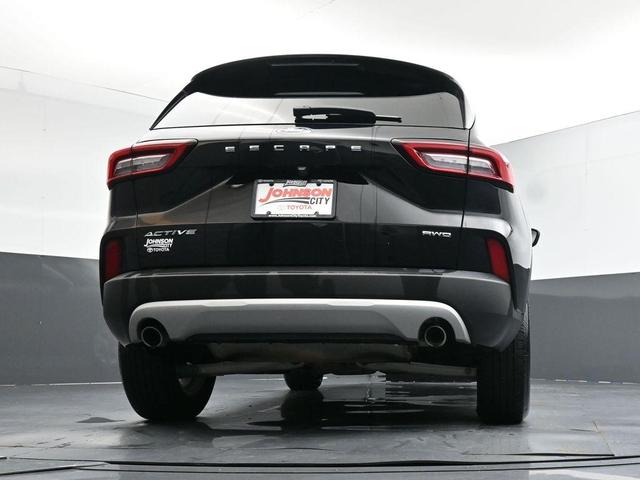 Photo of 2024 Agate Black Metallic Ford Escape