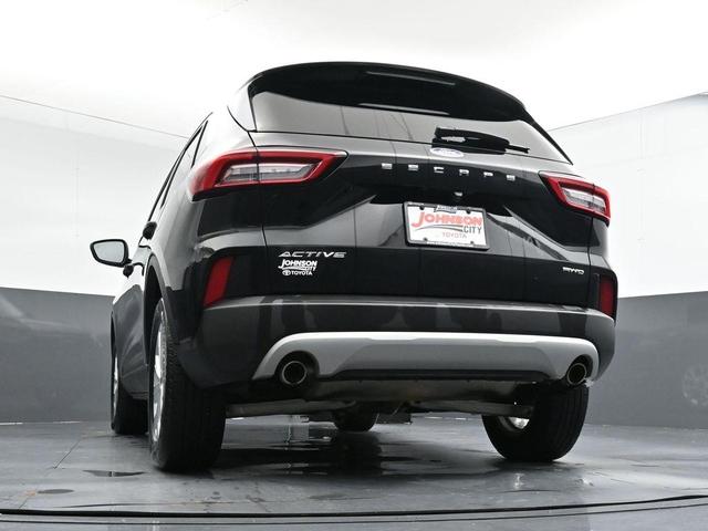 Photo of 2024 Agate Black Metallic Ford Escape
