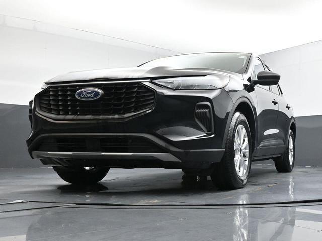 Photo of 2024 Agate Black Metallic Ford Escape