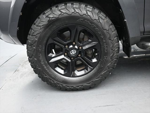 Photo of 2018 Magnetic Gray Metallic Toyota 4Runner