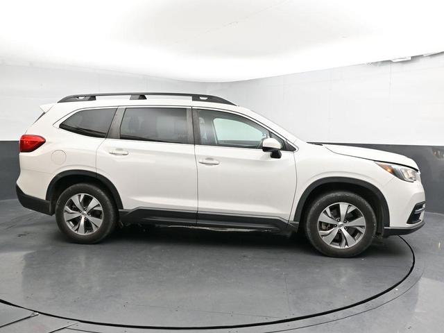 Photo of 2019 Crystal White Pearl Subaru Ascent
