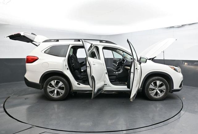 Photo of 2019 Crystal White Pearl Subaru Ascent